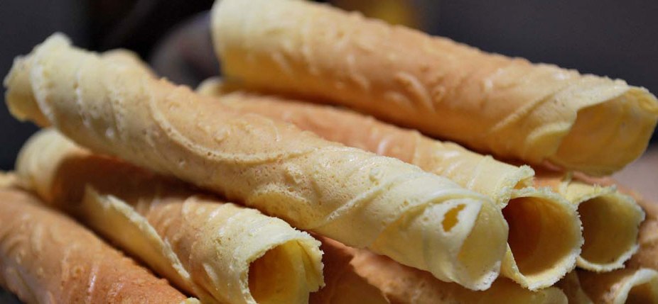 Manisnya Memulai Bisnis Camilan Dengan Kue Sempron